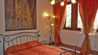 Interiors (8)